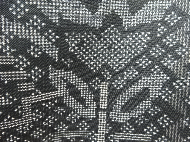 JAPANESE KIMONO / ANTIQUE KIMONO / DORO OSHIMA TSUMUGI / WOVEN FLORAL PLANTS / 5MARUKI